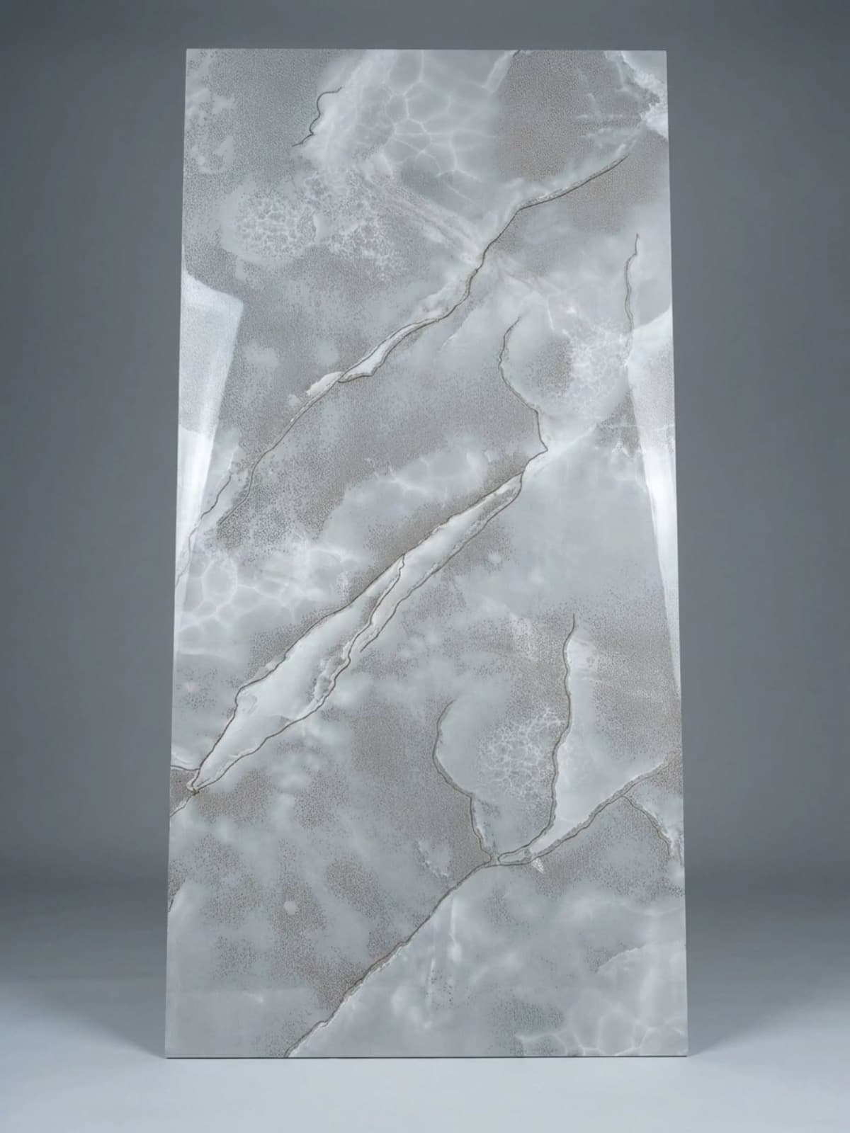 Grey onyx